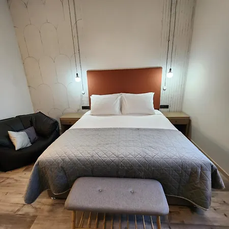 Hotel Amfiteatar 3*