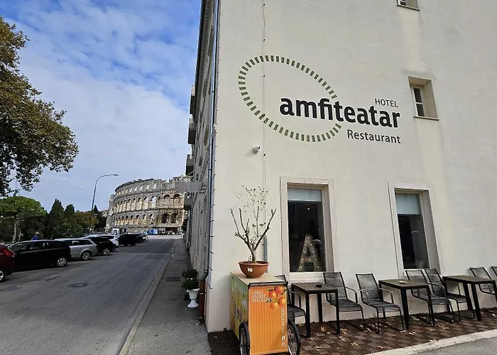 호텔 Amfiteatar 3*