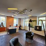 Otel Amfiteatar 3*