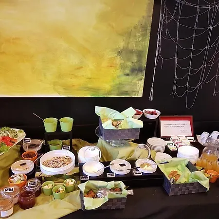 阿姆费提塔酒店