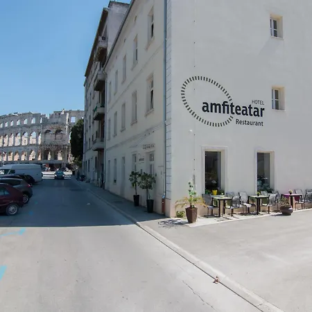 Amfiteatar Pula