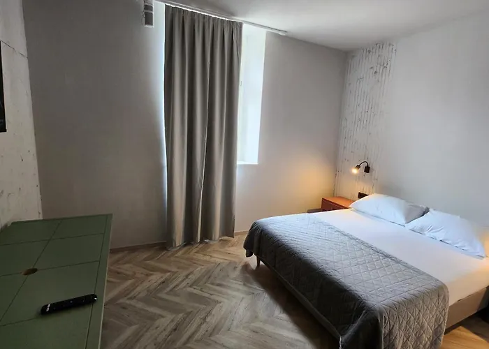 Otel Amfiteatar Pula