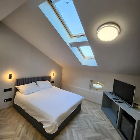 Hotel Amfiteatar 3*